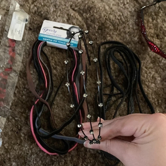 20 Piece Hair Accessories Bundle - Picture 4 of 5